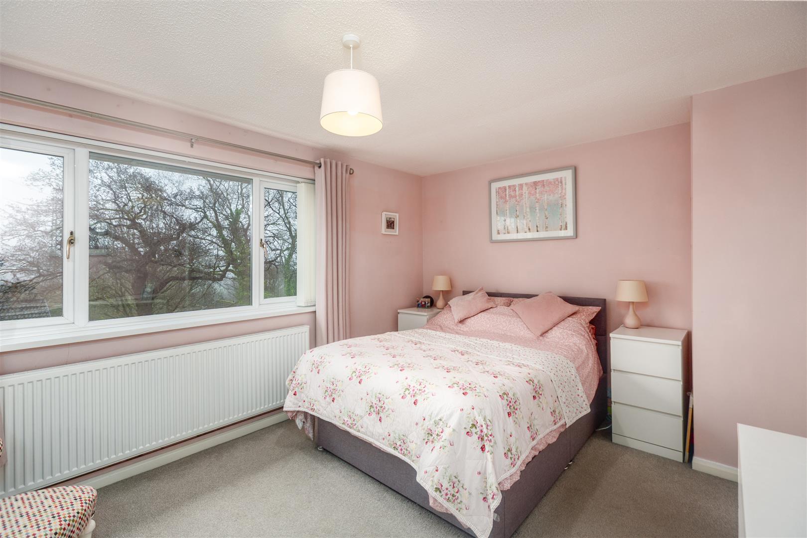 Heol Treffynnon, Parc Gwernfadog, Swansea, SA6 6SE